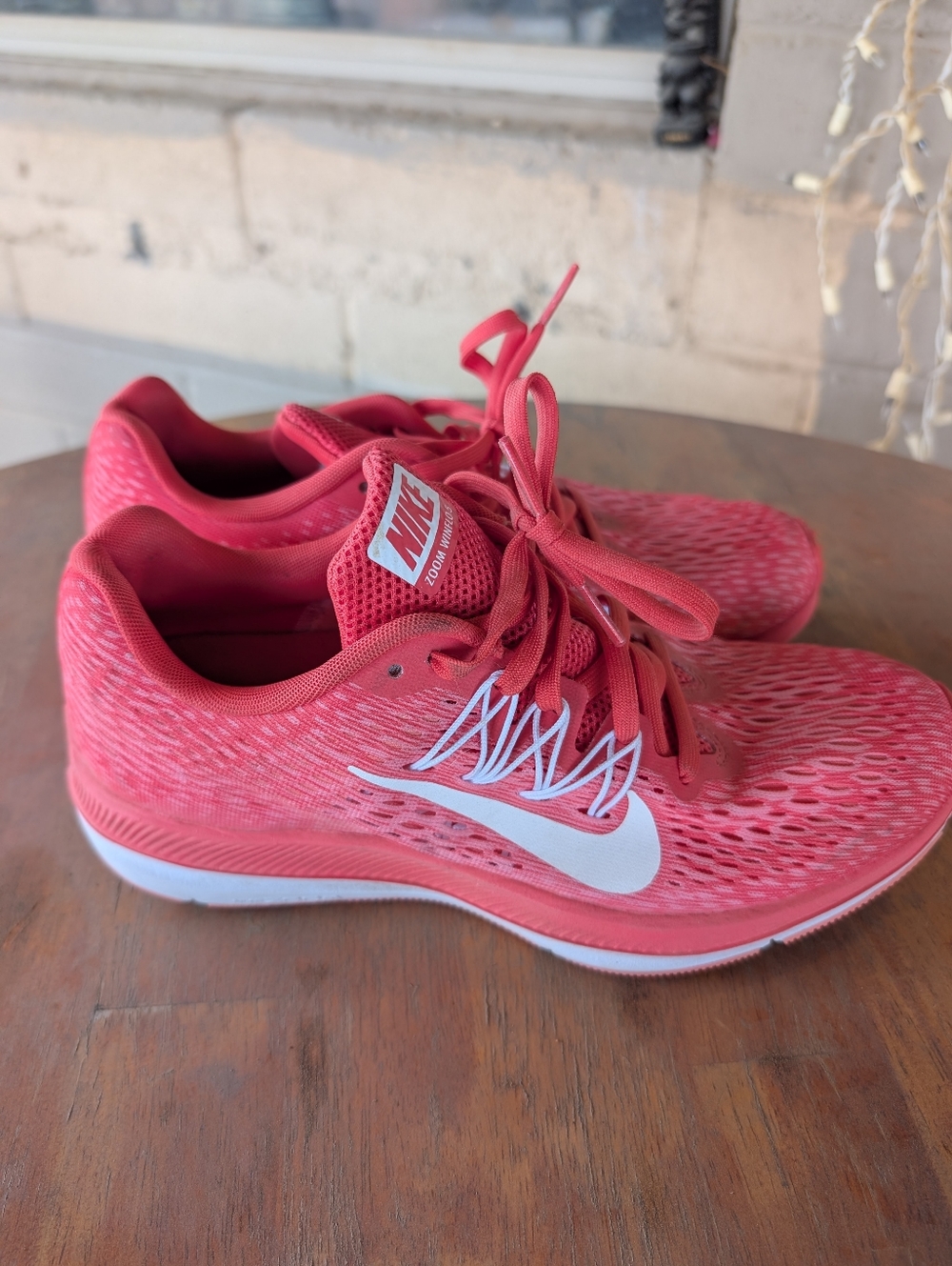 Nike Women’s Coral-Pink Athletic Running Shoes - Picture 8 of 8